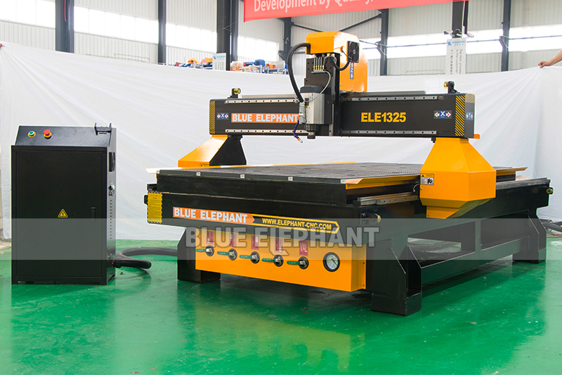 數(shù)控開(kāi)料機(jī)